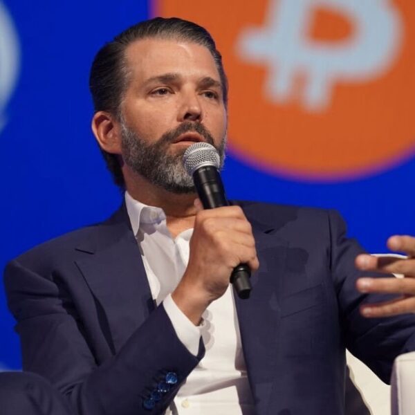 Keluarga Trump Tegaskan Tidak Terlibat dalam Peluncuran Wallet Crypto $TRUMP